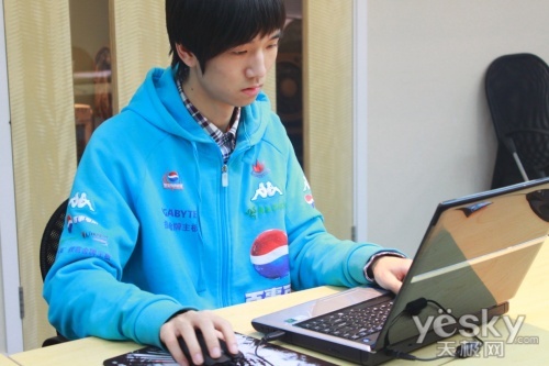 WCGھInfi淽T400 㶨3DϷ
