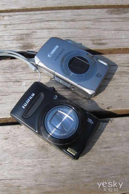 ˭ ʿF305EXR VS IXUS1000HS