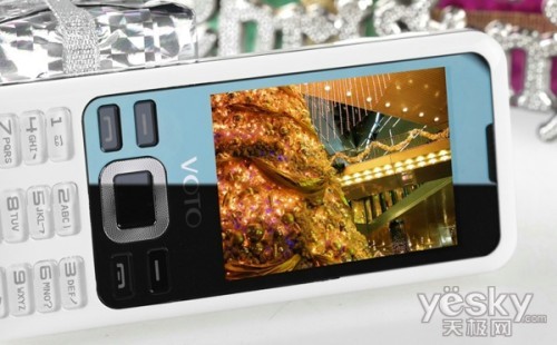 ɫʥ VOTO B5800ͼ̤ѩ