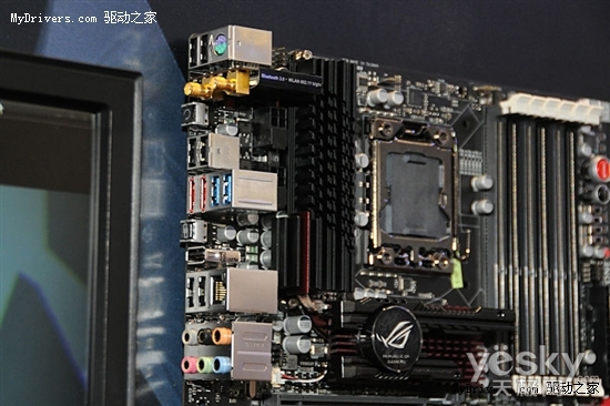 华硕展示Z68/H61 玩家国度新X58