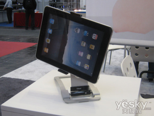 ߽CeBIT2011:̽ؾݷ񳬴ģչ̨