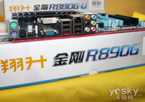 ͨ890GXƽ̨4  799R890GSSD