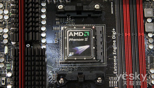 COMPUTEX2011 ˶չʾ990FX