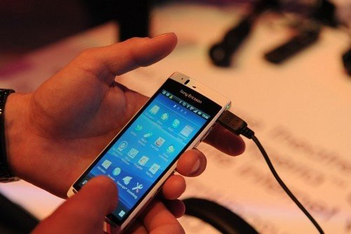 1.4GHzᰮXperia arc S