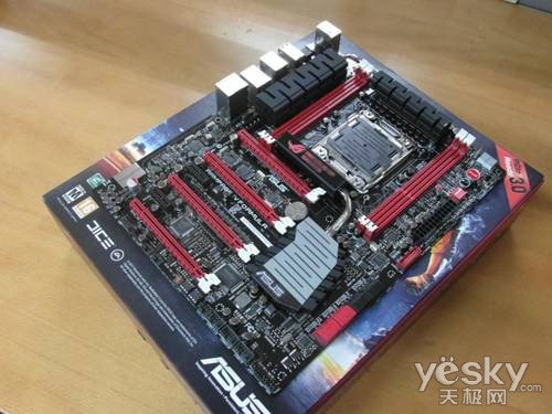 Description: F:\Business\TRENDS\ASUS Project\References\Intel Platform\ROG\Rampage IV Formula\SAM_2142.JPG