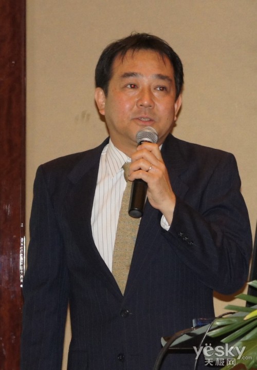 2012ϰͶӰ̴