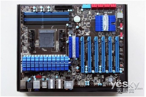콢 990FX+HD6850