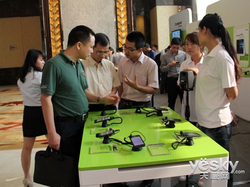 大气磅礴志高远 酷派Q3季度新品发布会