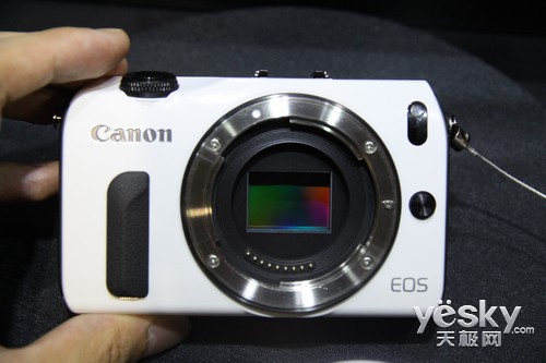 2012ܲ ֱֳ޷EOS M