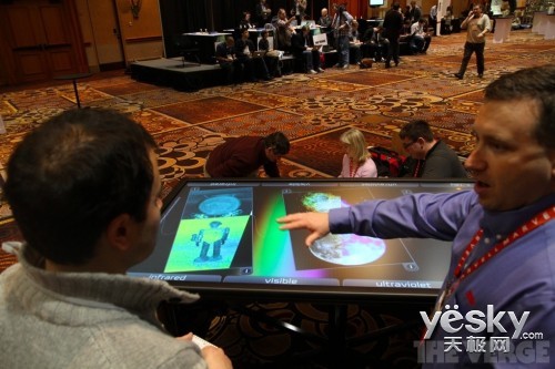 CES2013:3Mչʾ޴84Ӣ㴥ص