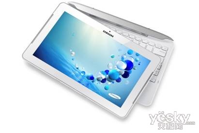 500T1C-PC_011_Dynamic2_White.jpg