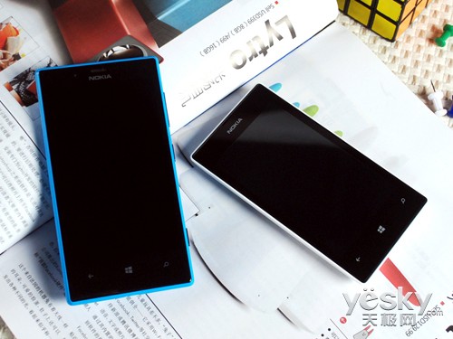 ۸񾿾ĶLumia 720ԱLumia 520