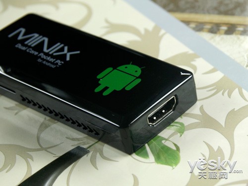 MINIX NEO G4