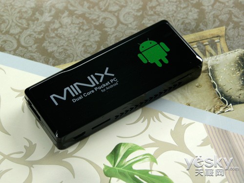 MINIX NEO G4