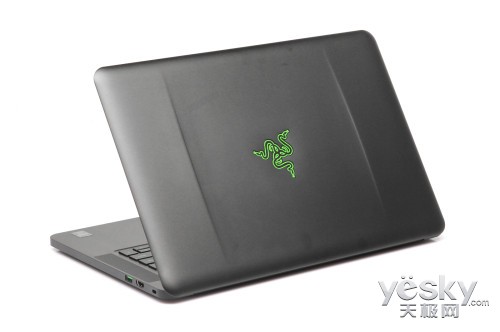 ɫԴרע Razer BladeϷ