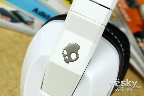 ᣡSkullcandy Crusherʱж