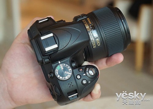 CES2014:῵D3300׻35mm F1.8ͼ