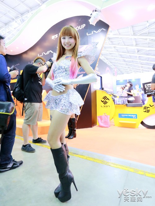 Ӳ ShowgirlعComputex