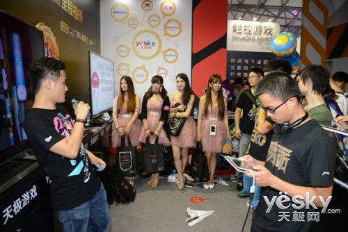 ChinaJoy2014 Show Grilֳȳ