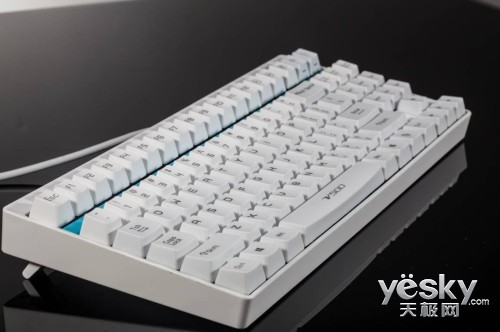 һ װV500еϷ̰ɫ