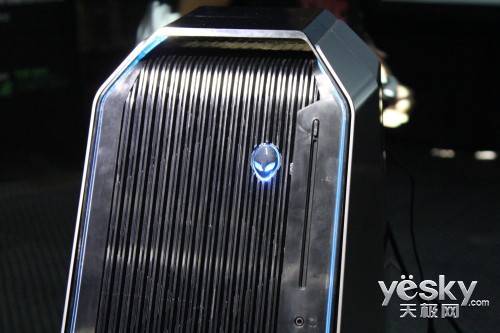 ٴε߸ͳ Alienware Area-51̨ʽ