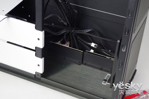 ͥFractal Design Node605