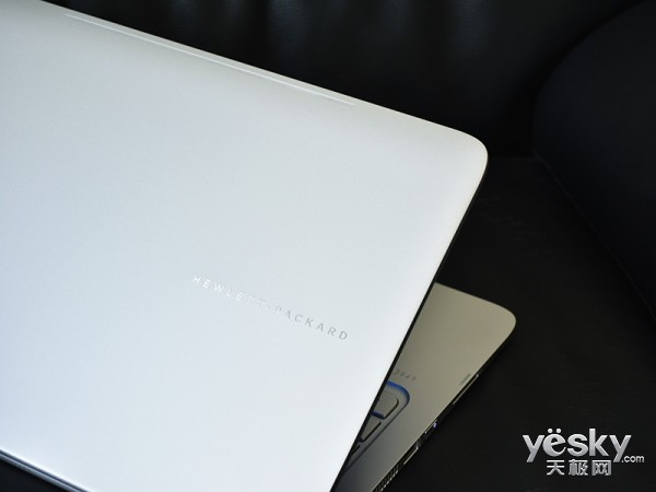 ΰ!Ծ Spectre x360