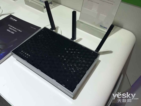  TP-LINK AC3200COMPUTEX