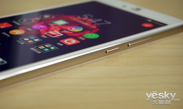 nubia Z9 Max白色版开售日期公布 气质迷人