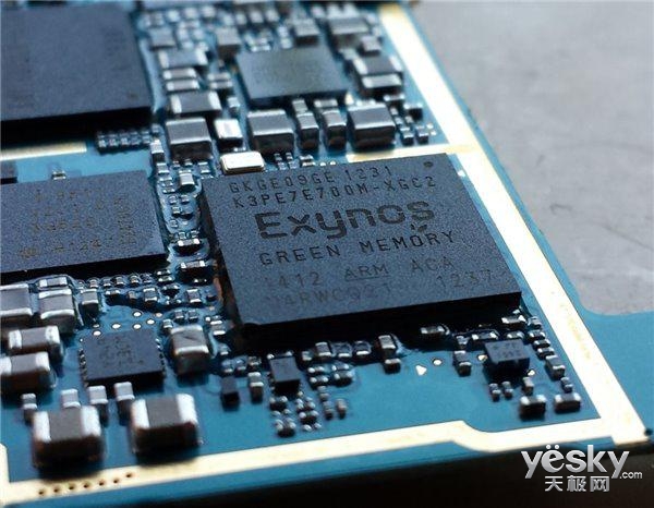 Exynos 8890ܷع 2304