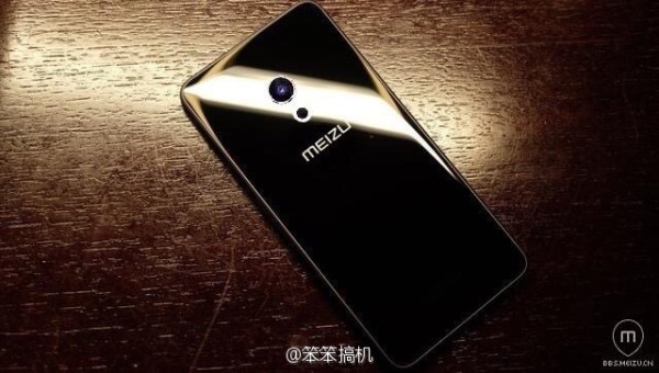 魅族新旗舰Pro 7背面照首曝光:酷似三星S7