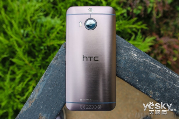 HTC One M9Android 7.0
