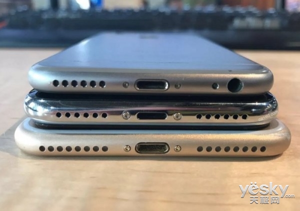 iPhone 8¶Աͼ:ĻС7 Plusͬ