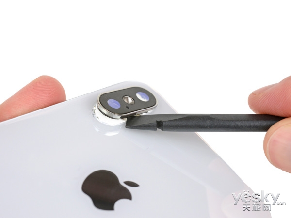 iPhone X:
