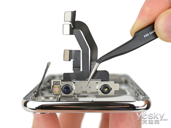 iPhone X:
