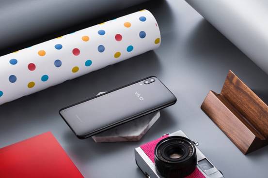 /Users/wjxiaoxian/Desktop/vivo X21ýϰ/vivo X21Ʒͼ&Ʒͼ/vivo X21Ʒͼ1/3P2A0939X.jpg